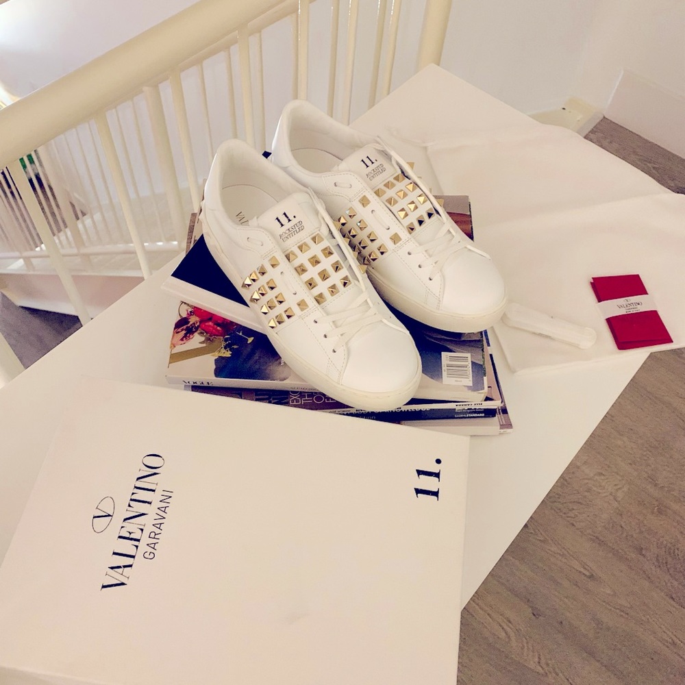 Brand new Valentino sneaker size 8 purchased from Holt - Picture 7 of 7